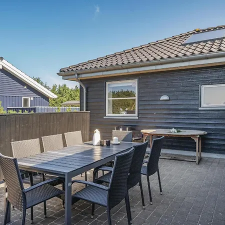 Holiday home Holiday 19